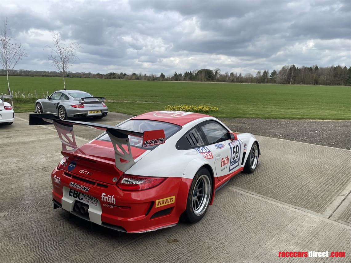 2010-porsche-997-gt3-r