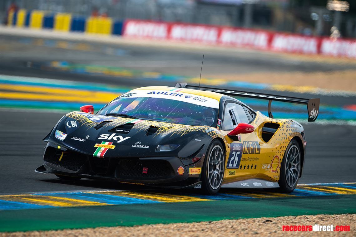 2022-ferrari-488-challenge-evo