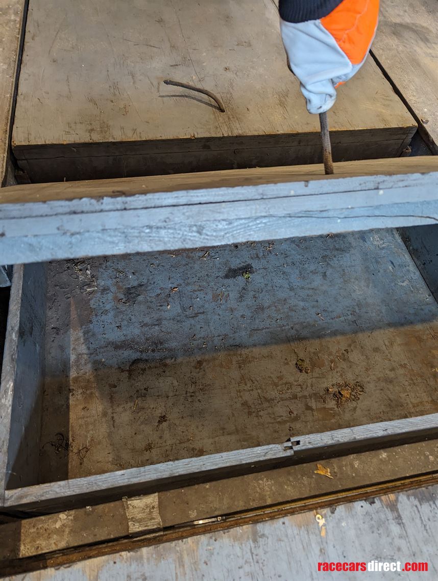 peak-trailers--twin-axle-with-storage-tyre-ra