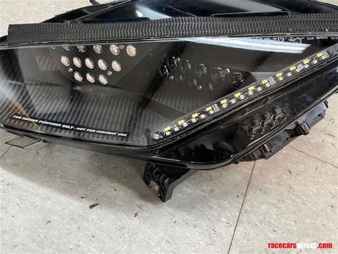 lamborghini-gt3-endurance-headlight