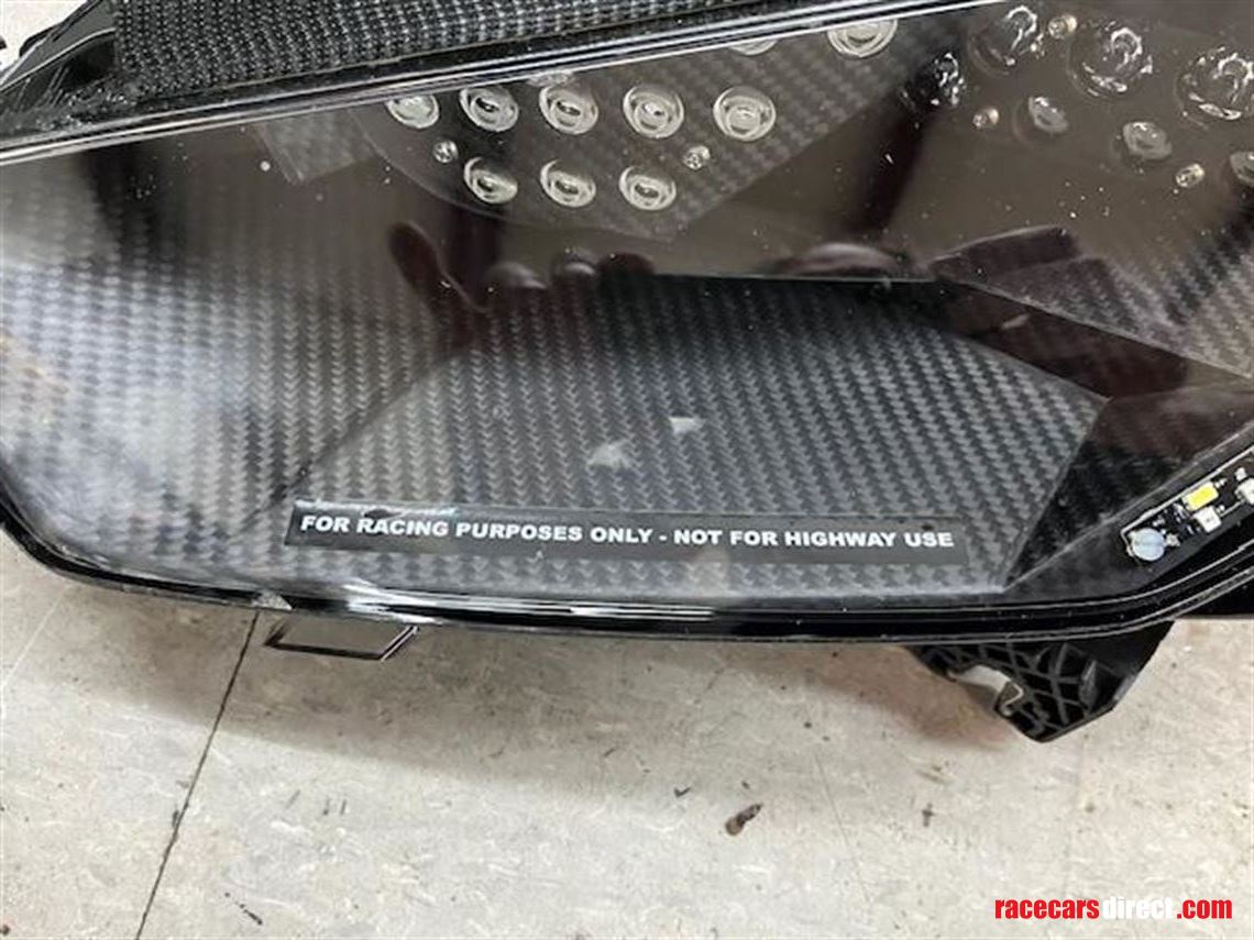 lamborghini-gt3-endurance-headlight