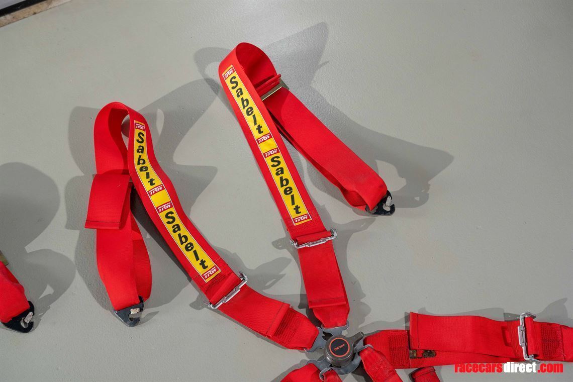 ferrari-challenge-sabelt-race-harness-set