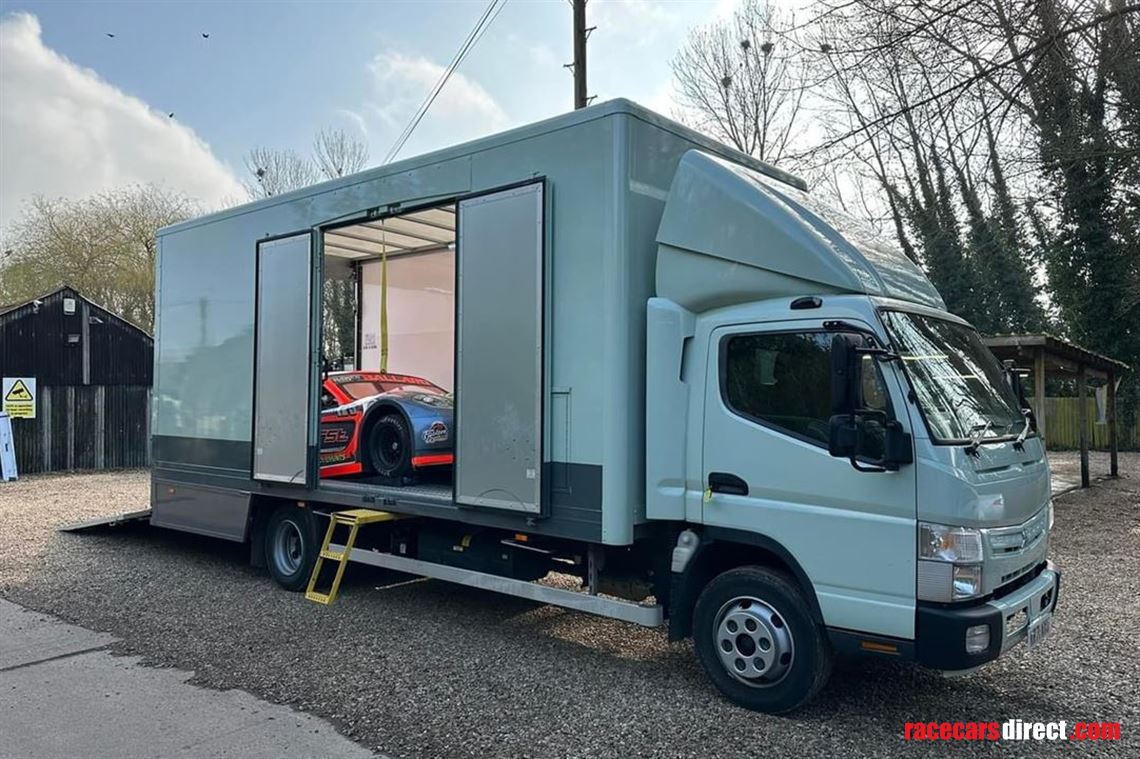 nov-2021-71-mitsubishi-enclosed-race-transpor