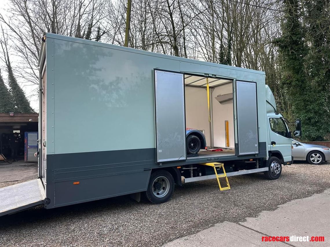 nov-2021-71-mitsubishi-enclosed-race-transpor