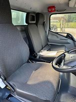 nov-2021-71-mitsubishi-enclosed-race-transpor