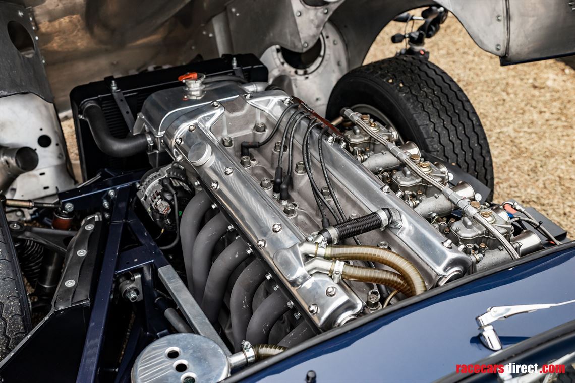 jaguar-e-type-semi-lightweight-competition-19