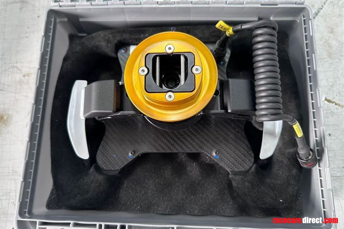 bmw-m2-cs-racing-steering-wheel-new