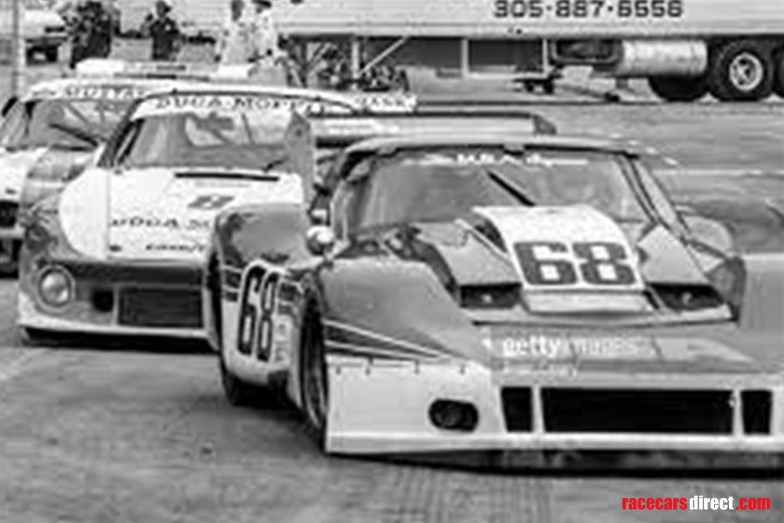 chevrolet-corvette-imsa-1980-valentine