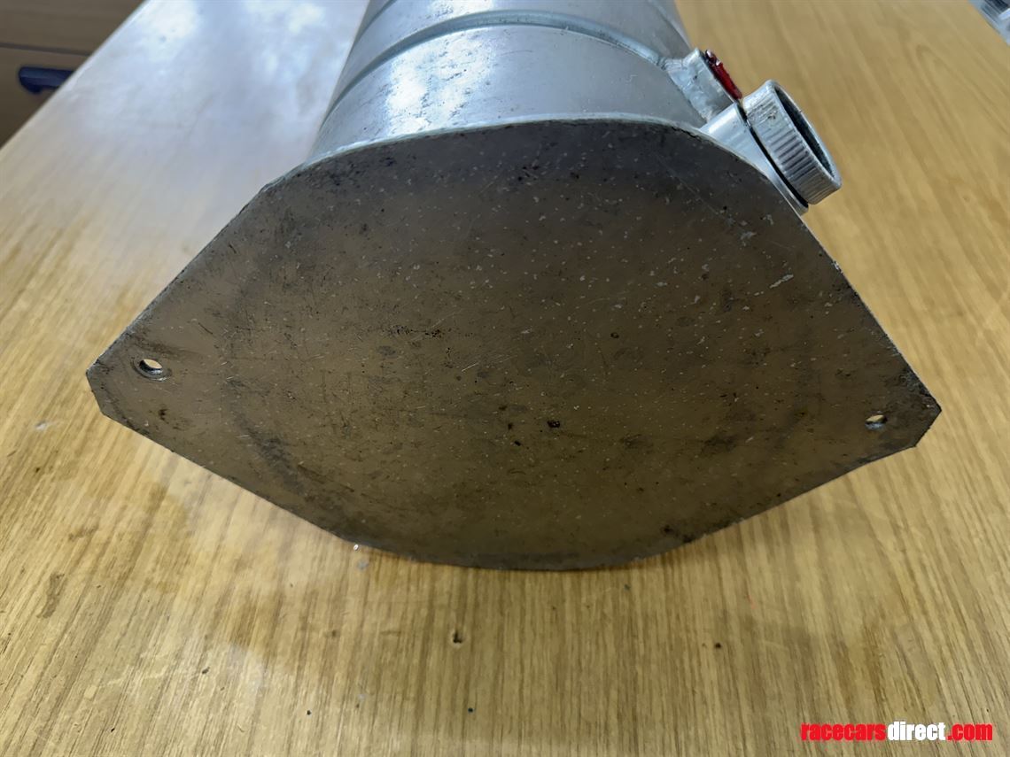 8-liter-dry-sump-oil-tank