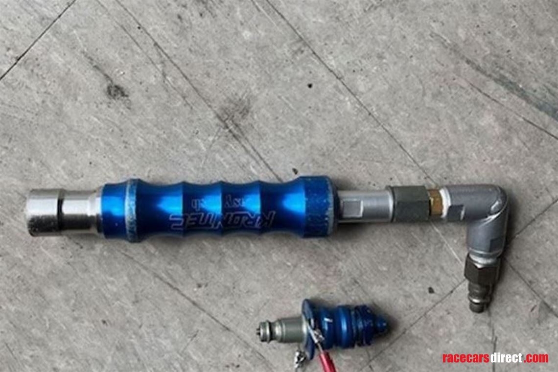 kkrontec-air-jack-wand-with-car-fitting