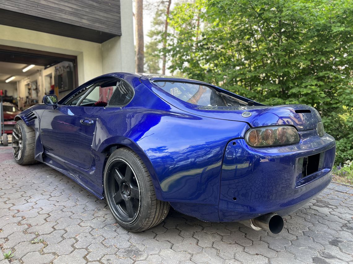 toyota-supra-mkiv