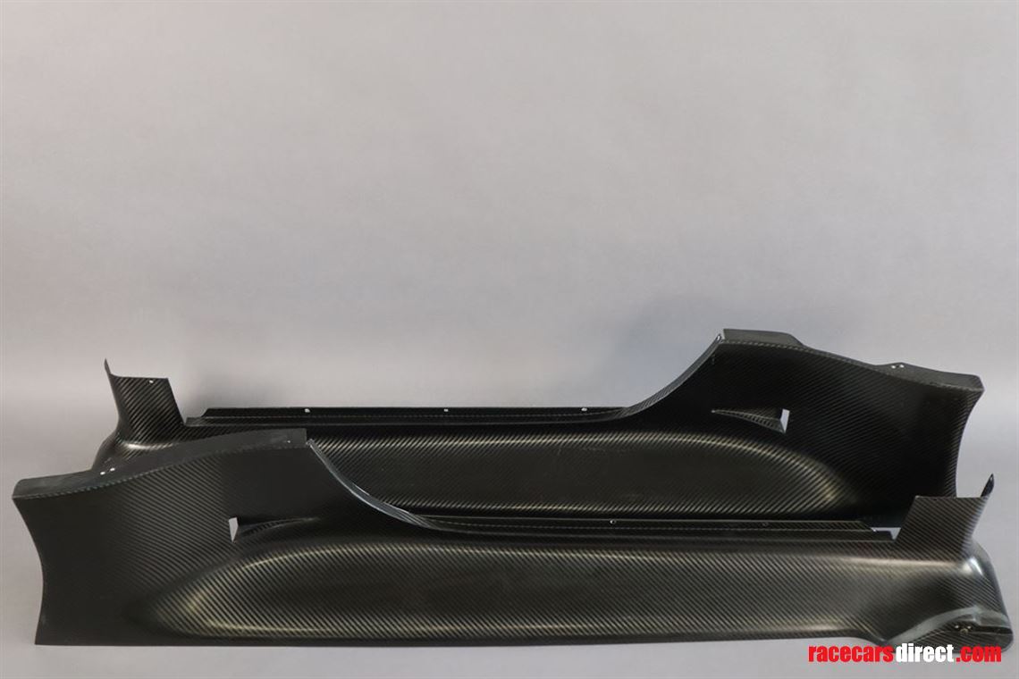 porsche-911-gt1-side-skirts