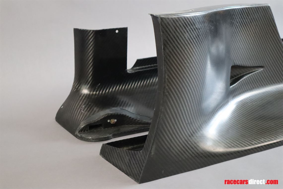 porsche-911-gt1-side-skirts