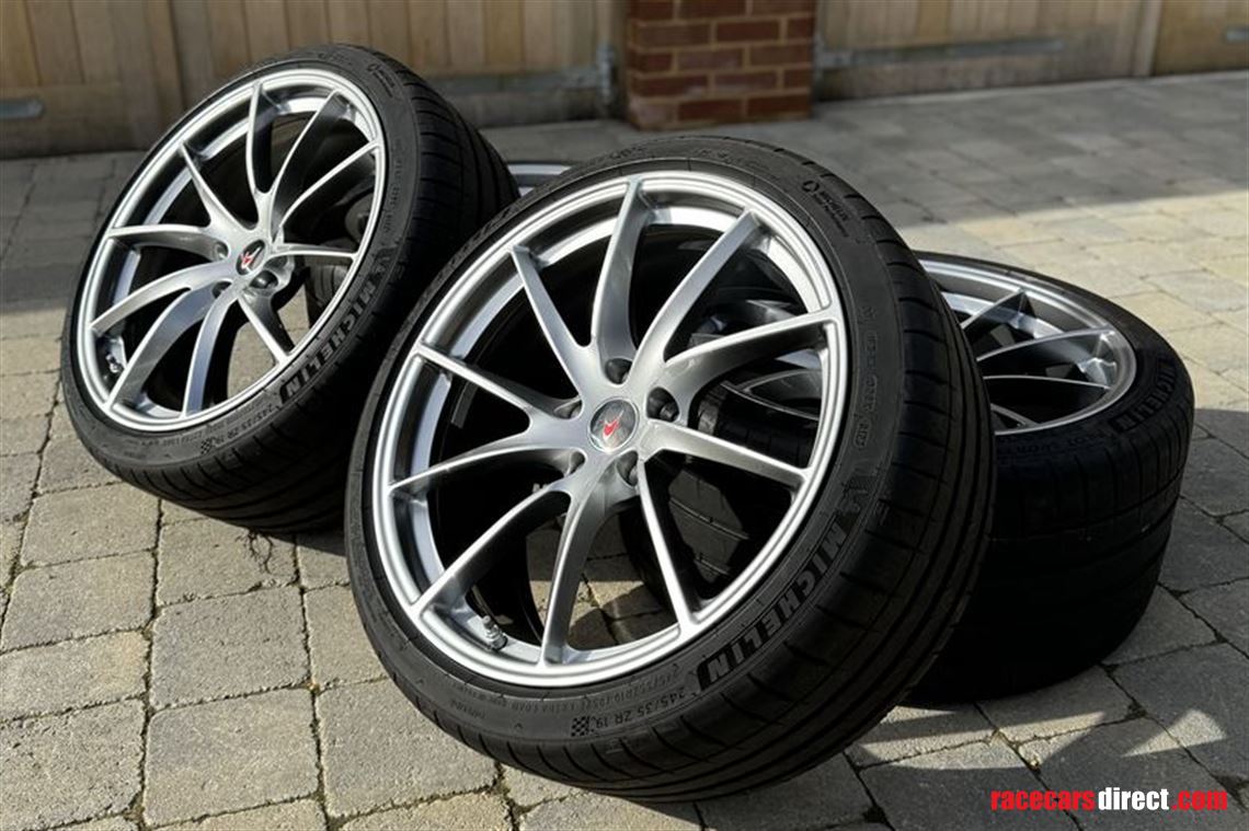 genuine-mclaren-720s-turbine-wheels-with-tyre
