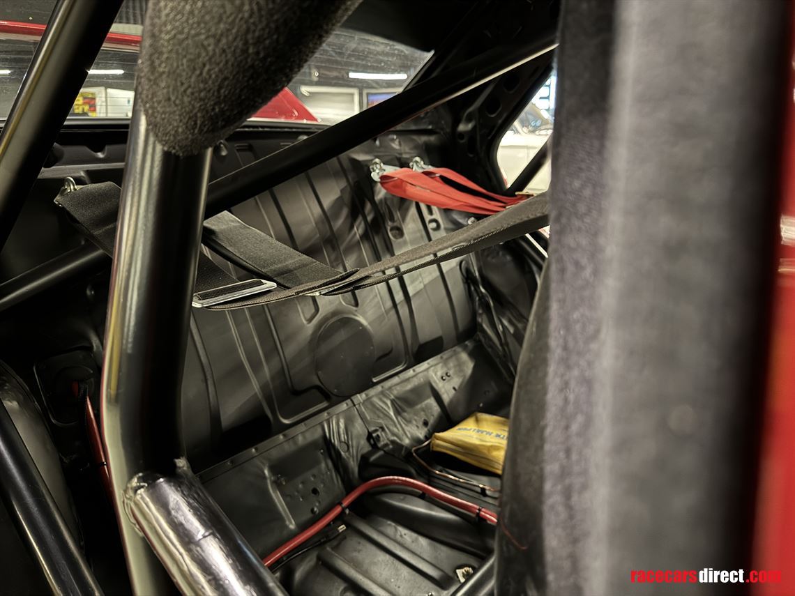 mercedes-benz-190-e-evodtm-replica