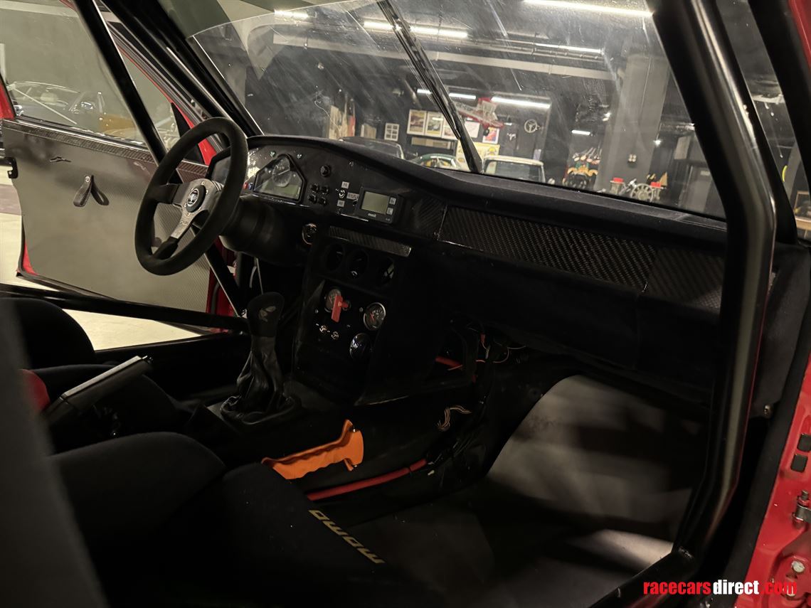 mercedes-benz-190-e-evodtm-replica