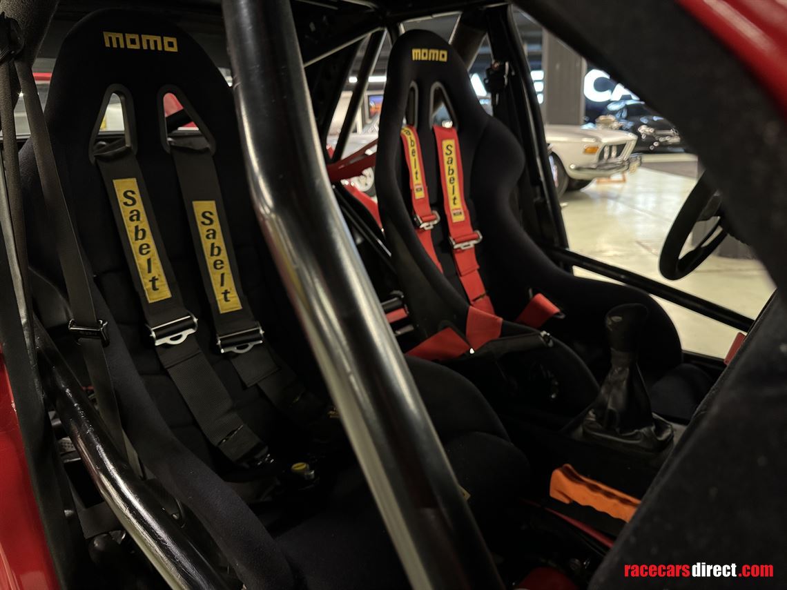 mercedes-benz-190-e-evodtm-replica