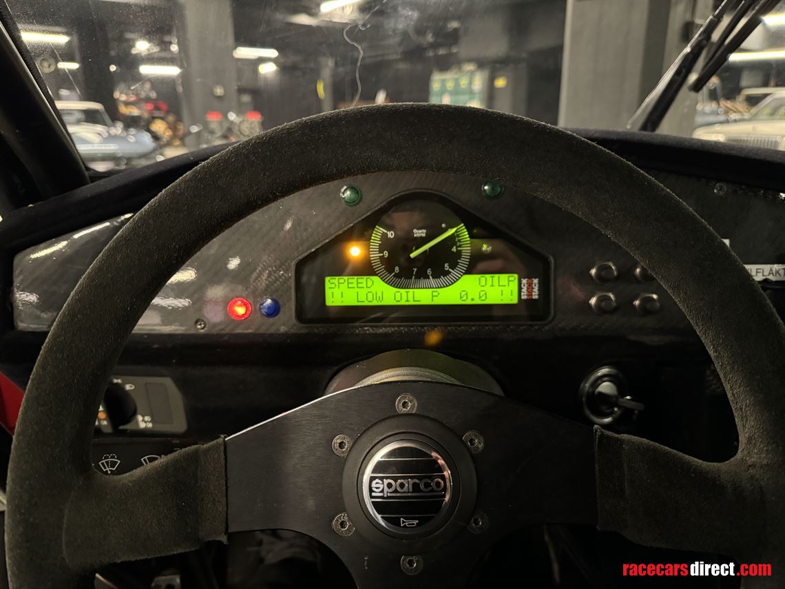 mercedes-benz-190-e-evodtm-replica