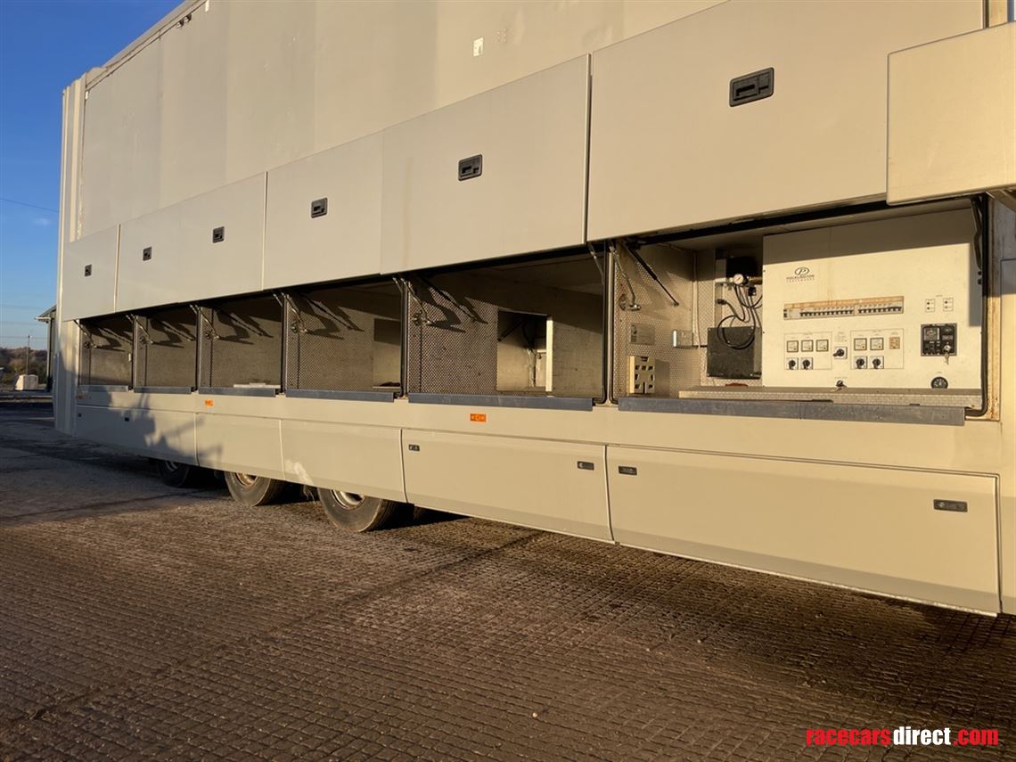 2-or-3-car-race-trailer-built-by-pocklington