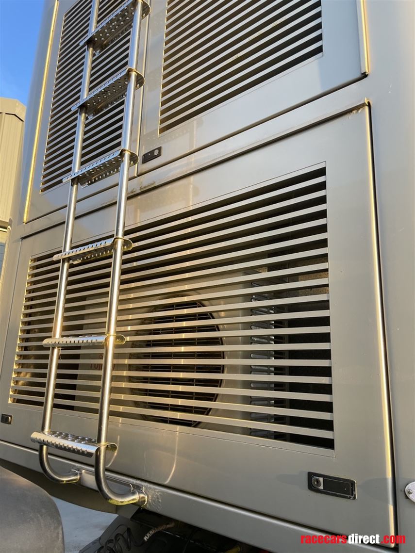 2-or-3-car-race-trailer-built-by-pocklington