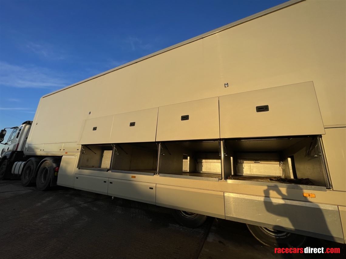 2-or-3-car-race-trailer-built-by-pocklington