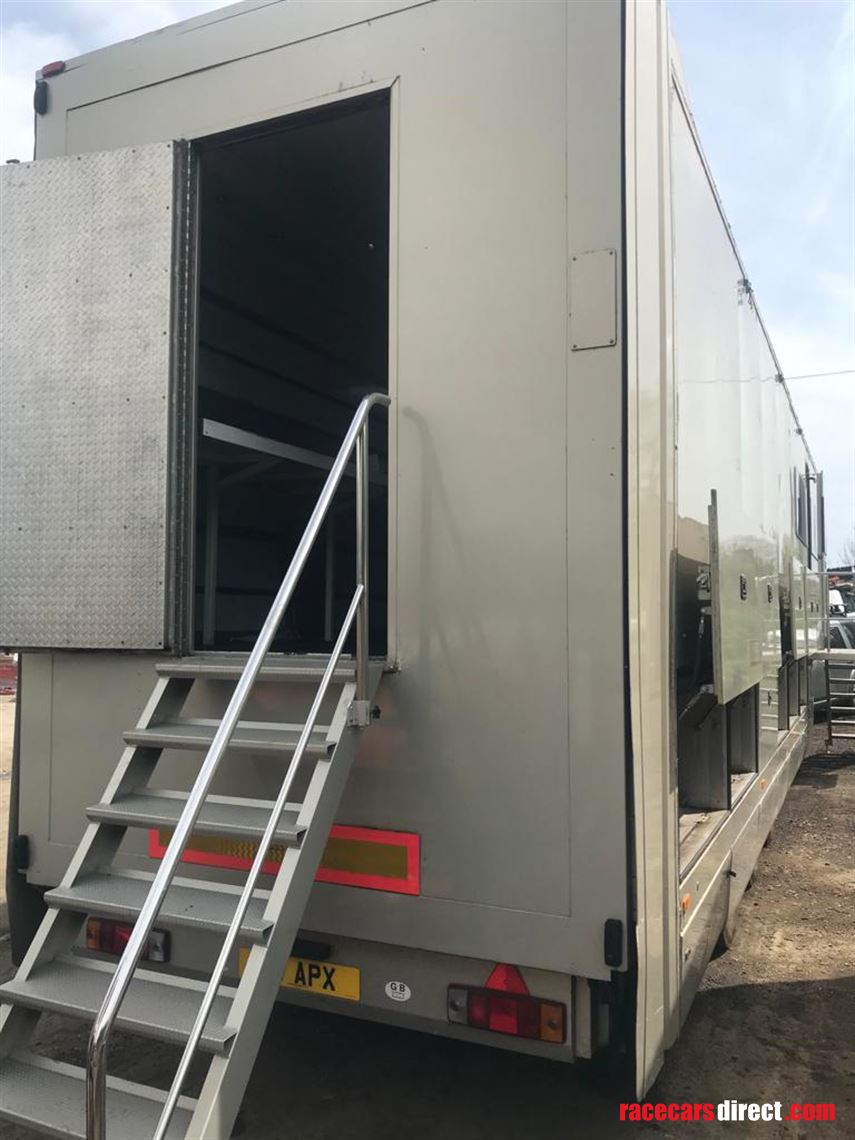 2-or-3-car-race-trailer-built-by-pocklington