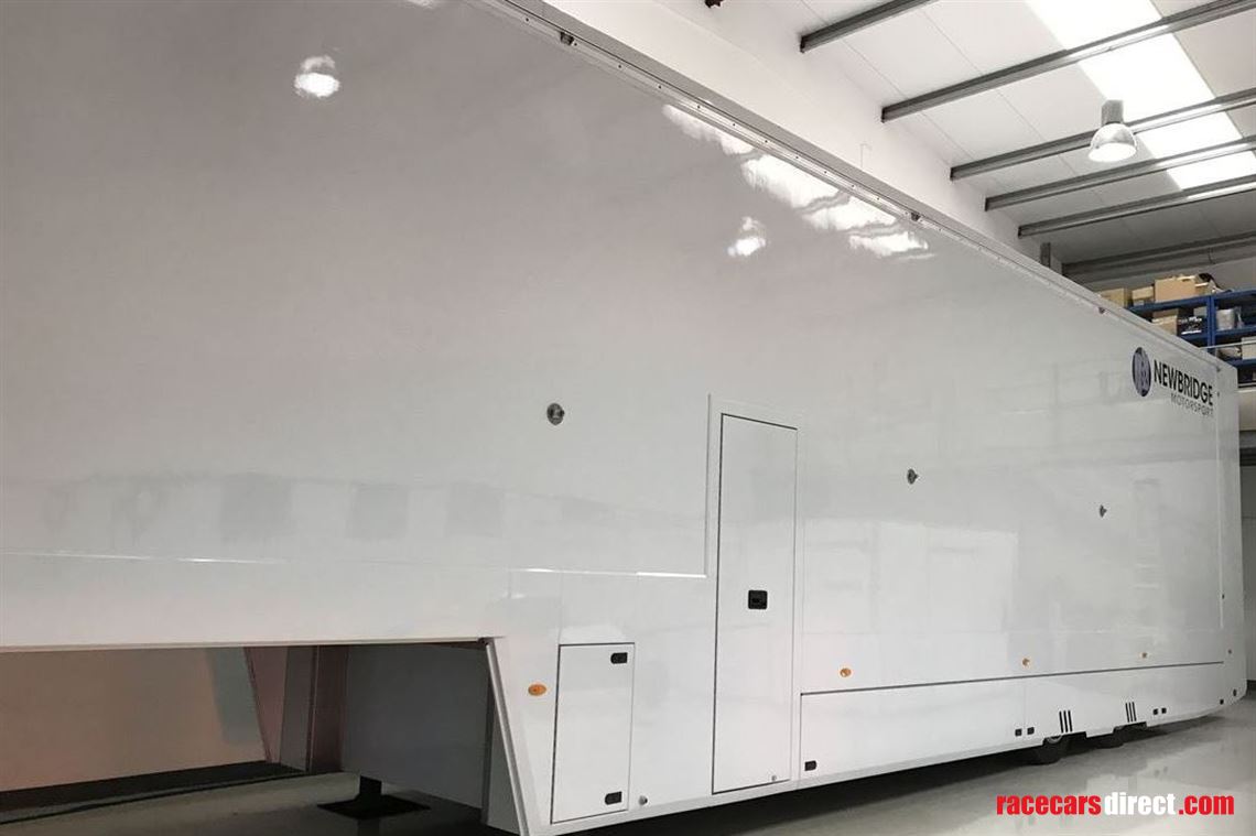 hopkins-double-deck-race-transporter-with-tra