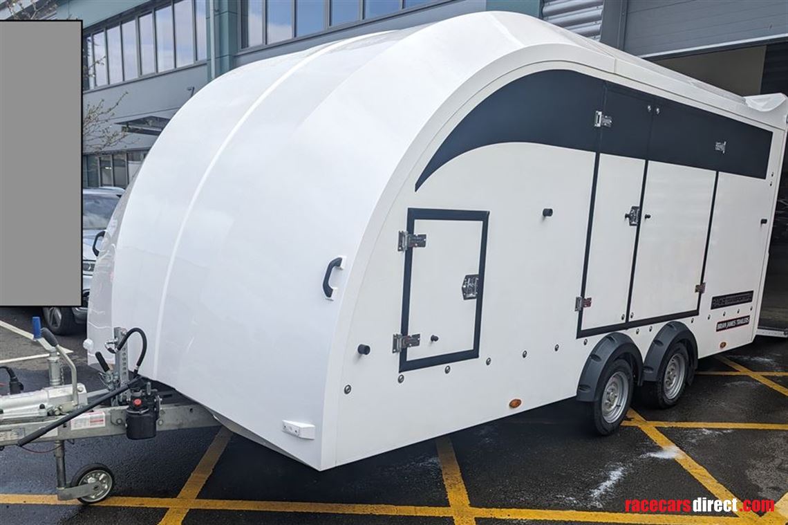 brian-james-race-transporter-5