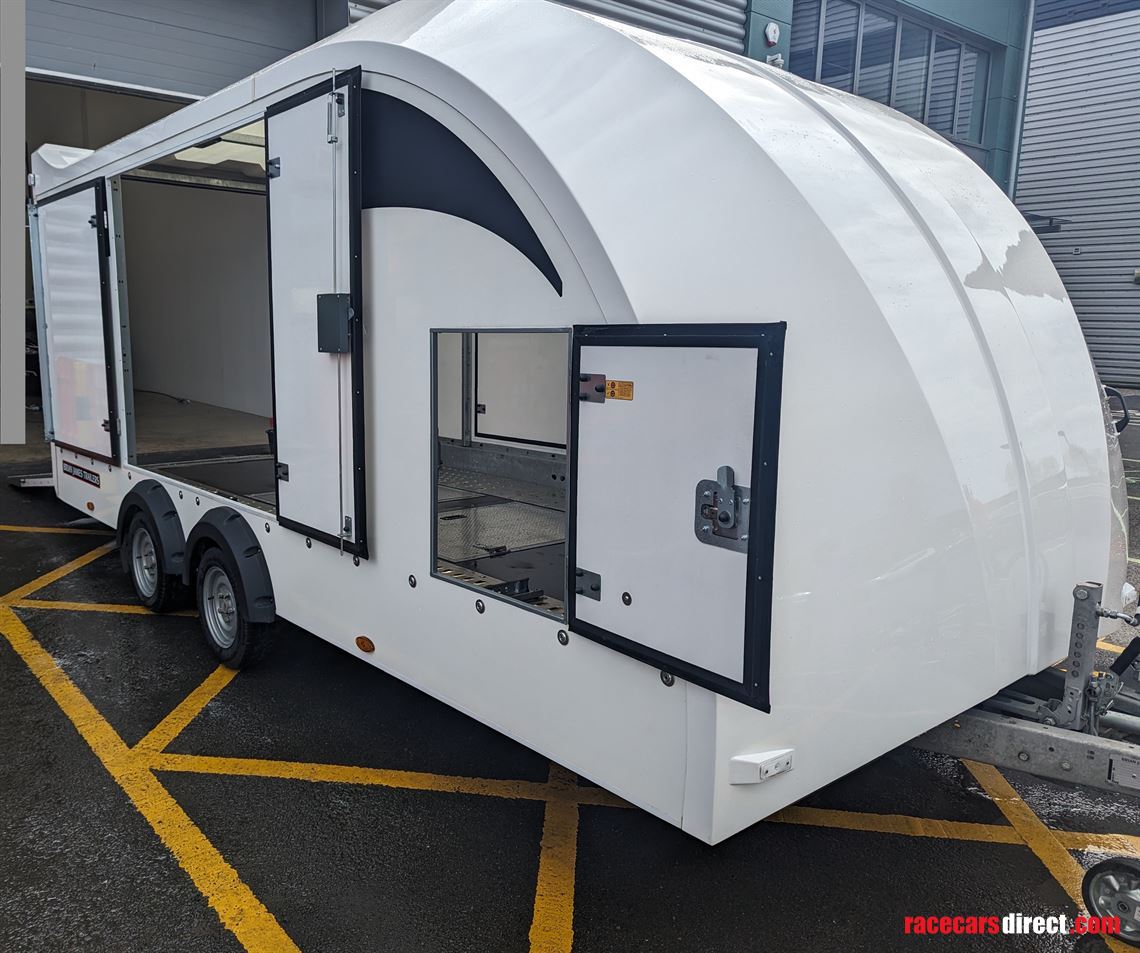 brian-james-race-transporter-5