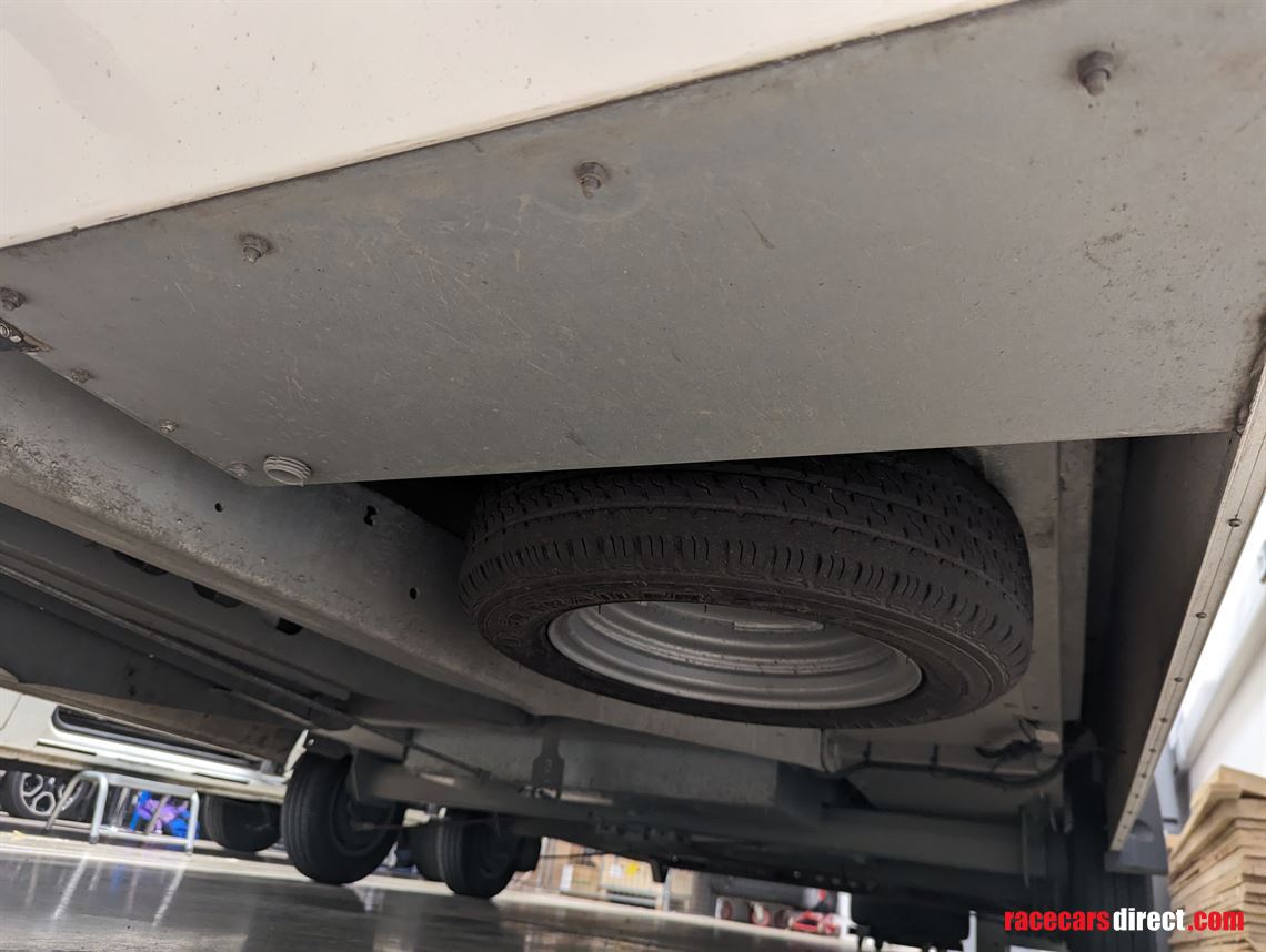 brian-james-race-transporter-5