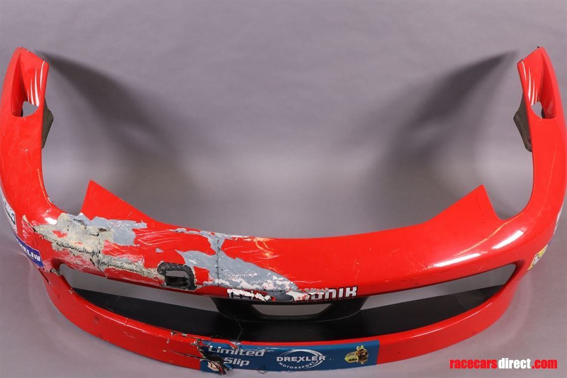 ferrari-458-gt3-front-bumper-damaged