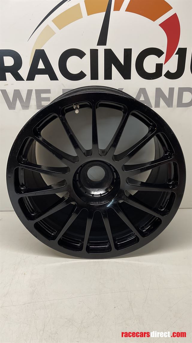 oz-centerlock-racing-wheels