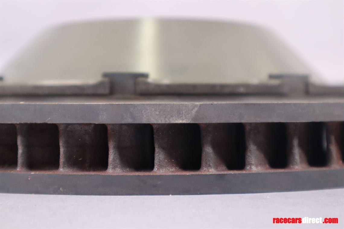 ferrari-488-gt3-4-brake-discs-for-the-rear-ax