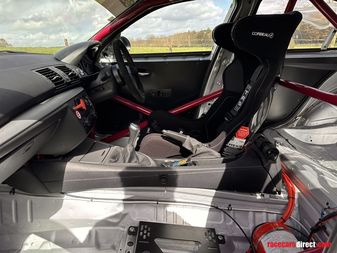 bmw-116i-trophy-sprint-race-car