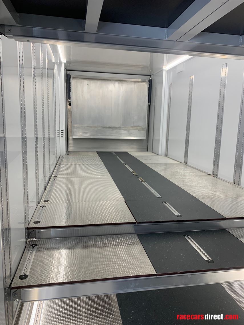 man-tgx-26430-62-2-transport-service-truck