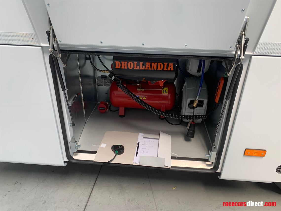 man-tgx-26430-62-2-transport-service-truck