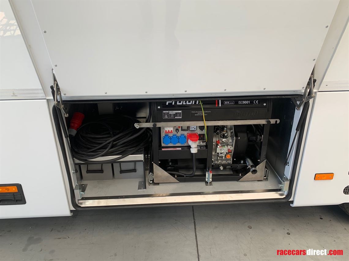 man-tgx-26430-62-2-transport-service-truck