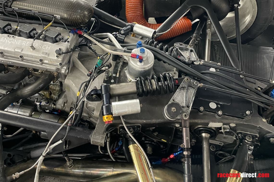 sold-2005-courage-c65-aer-lmp2