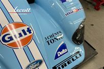 sold-2005-courage-c65-aer-lmp2