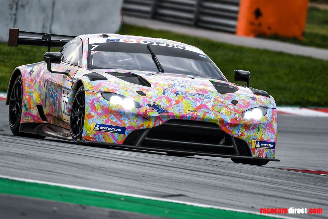 aston-martin-gt3-16a-007-1