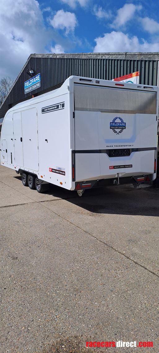 brian-james-race-transporter-7-my23---55m-x-2