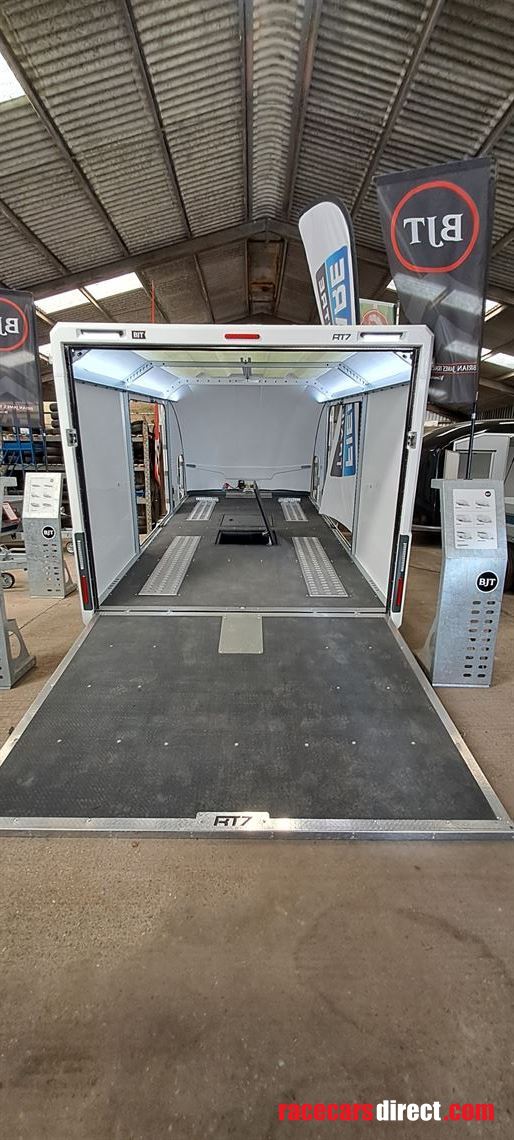 brian-james-race-transporter-7-my23---55m-x-2