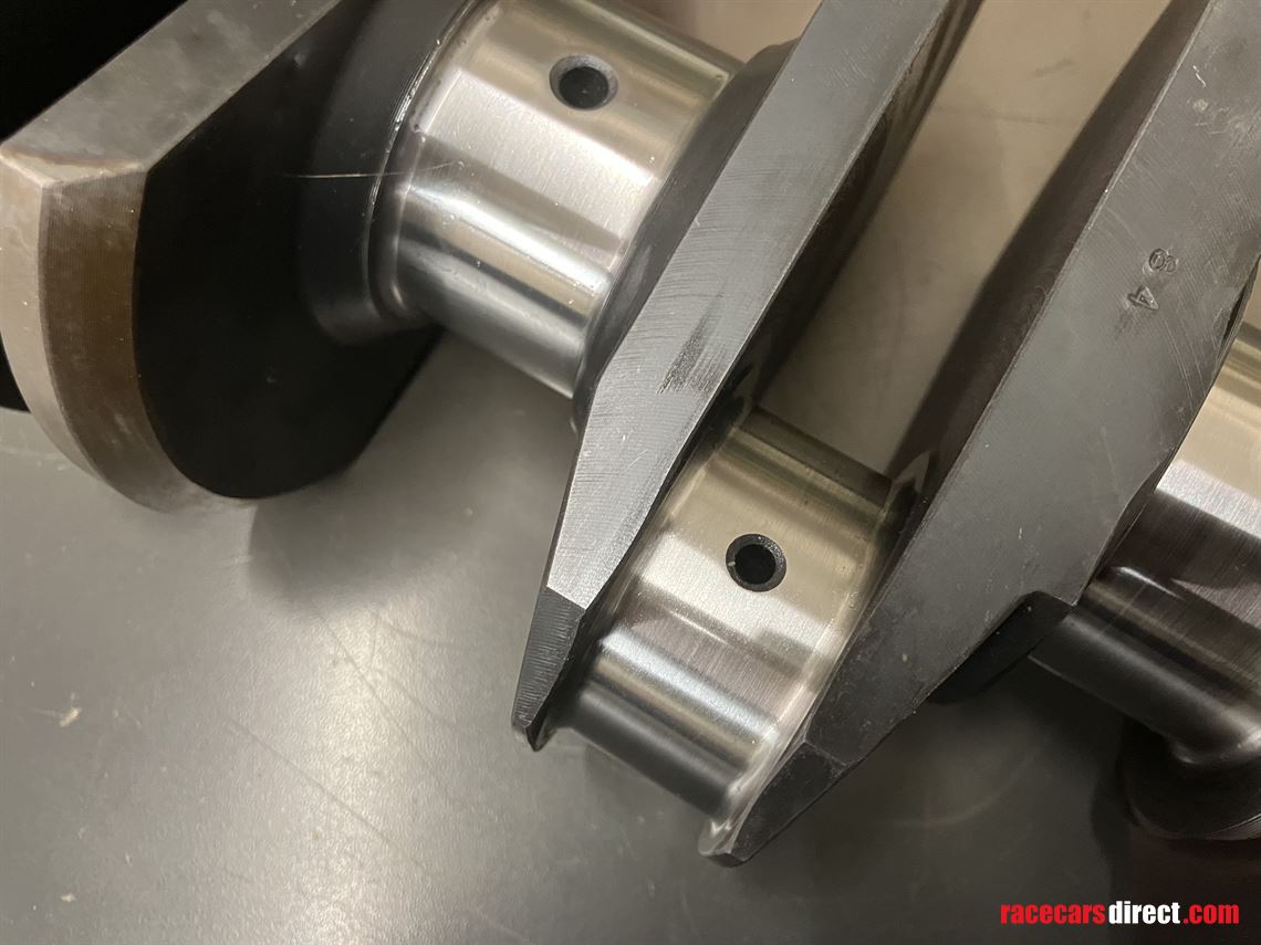 cosworth-22-bdg-crank-rods-pistons