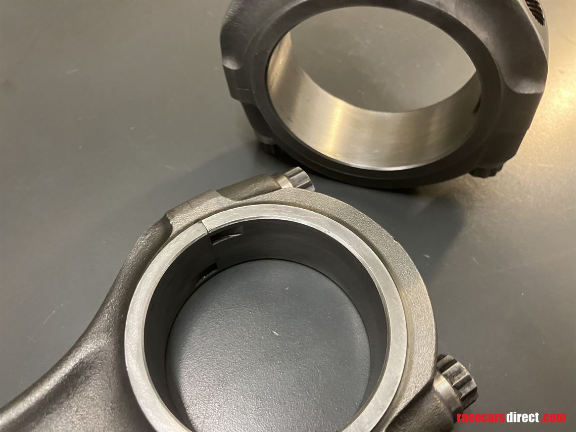 cosworth-22-bdg-crank-rods-pistons