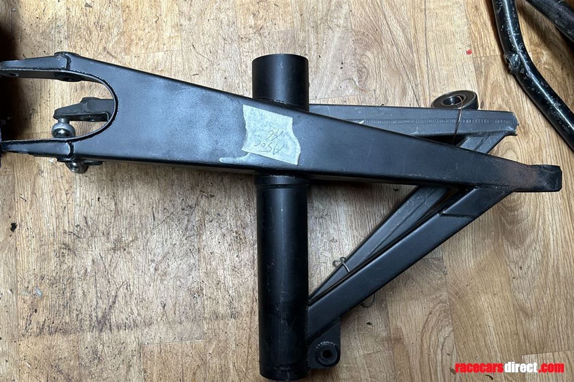 arrows-a6-1-pair-rear-rockers