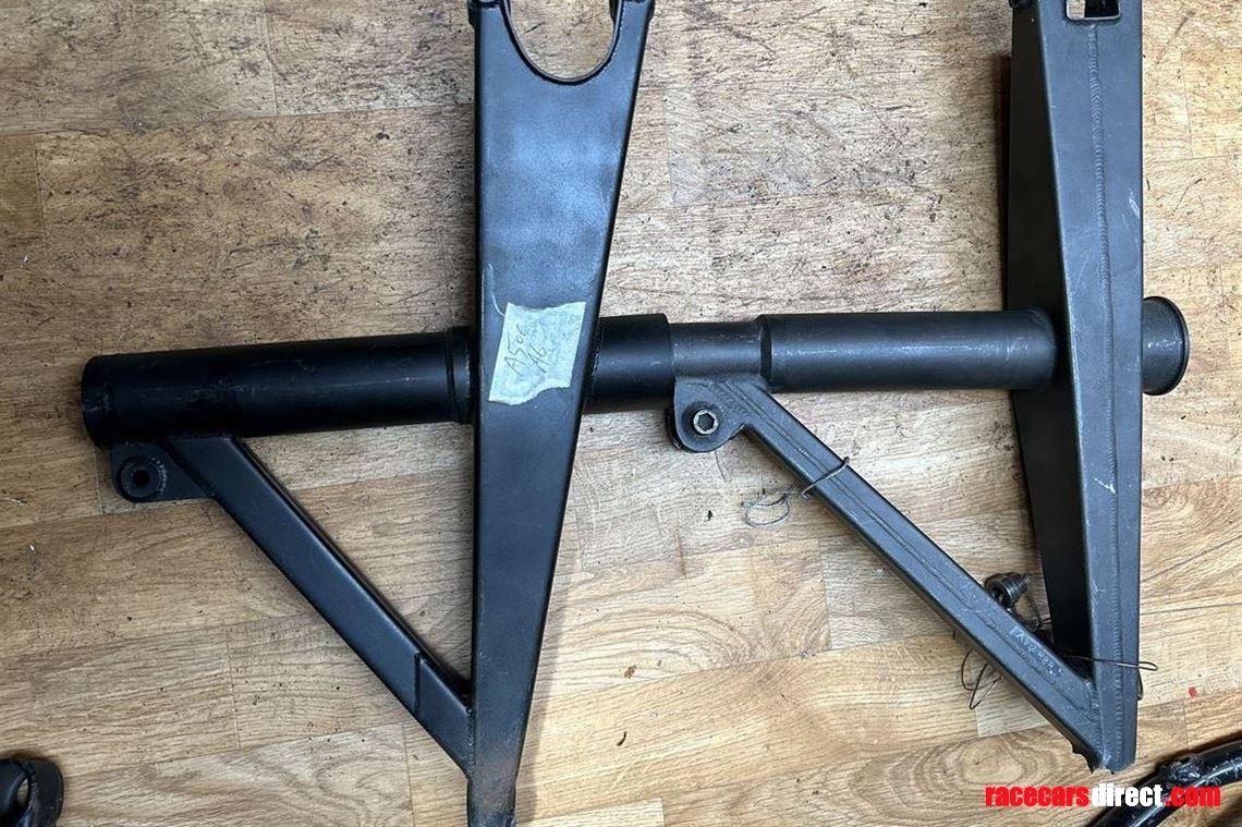 arrows-a6-1-pair-rear-rockers