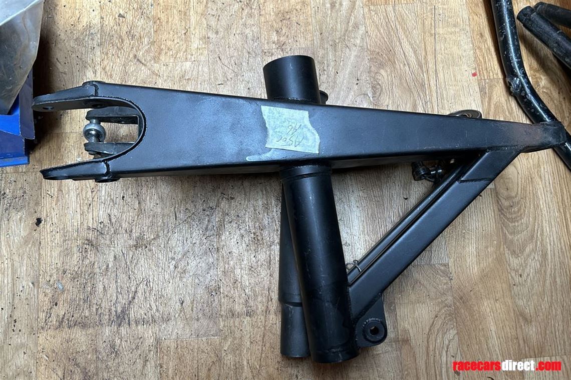 arrows-a6-1-pair-rear-rockers