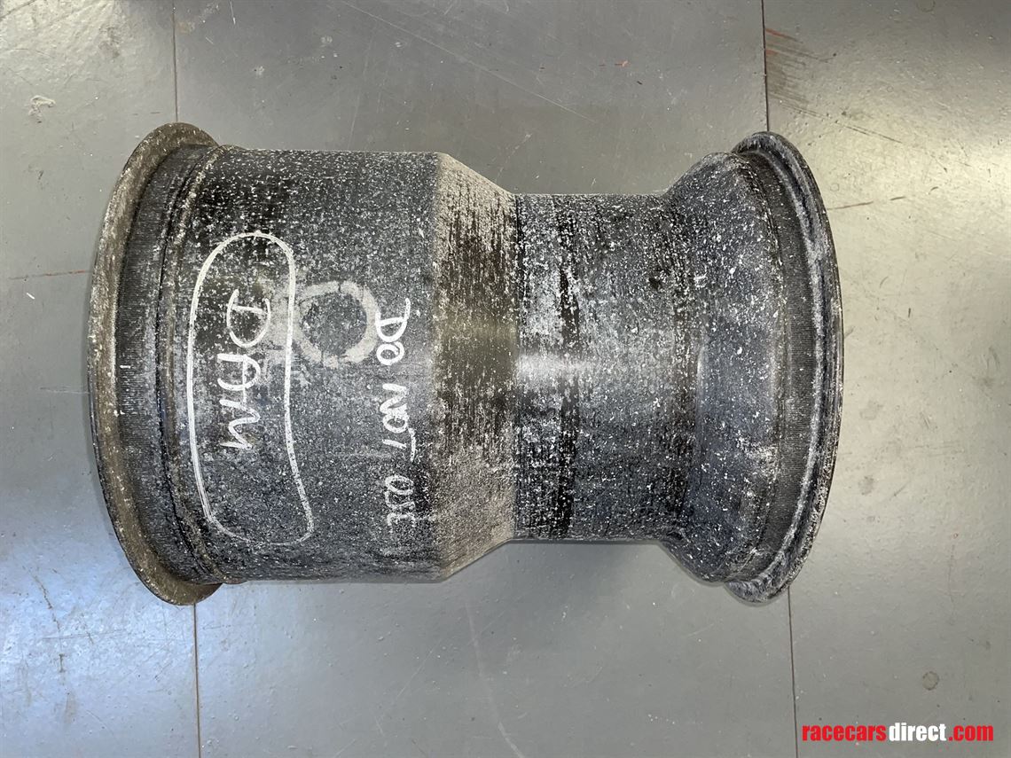 benetton-f1-rear-wheel---dymag---16-wide-x-13
