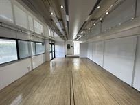 136-double-podded-marketing-exhibition-event