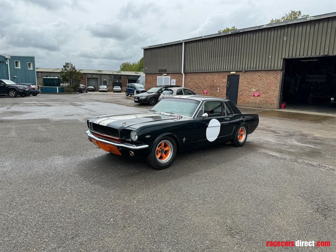 1965-ford-mustang-racecar